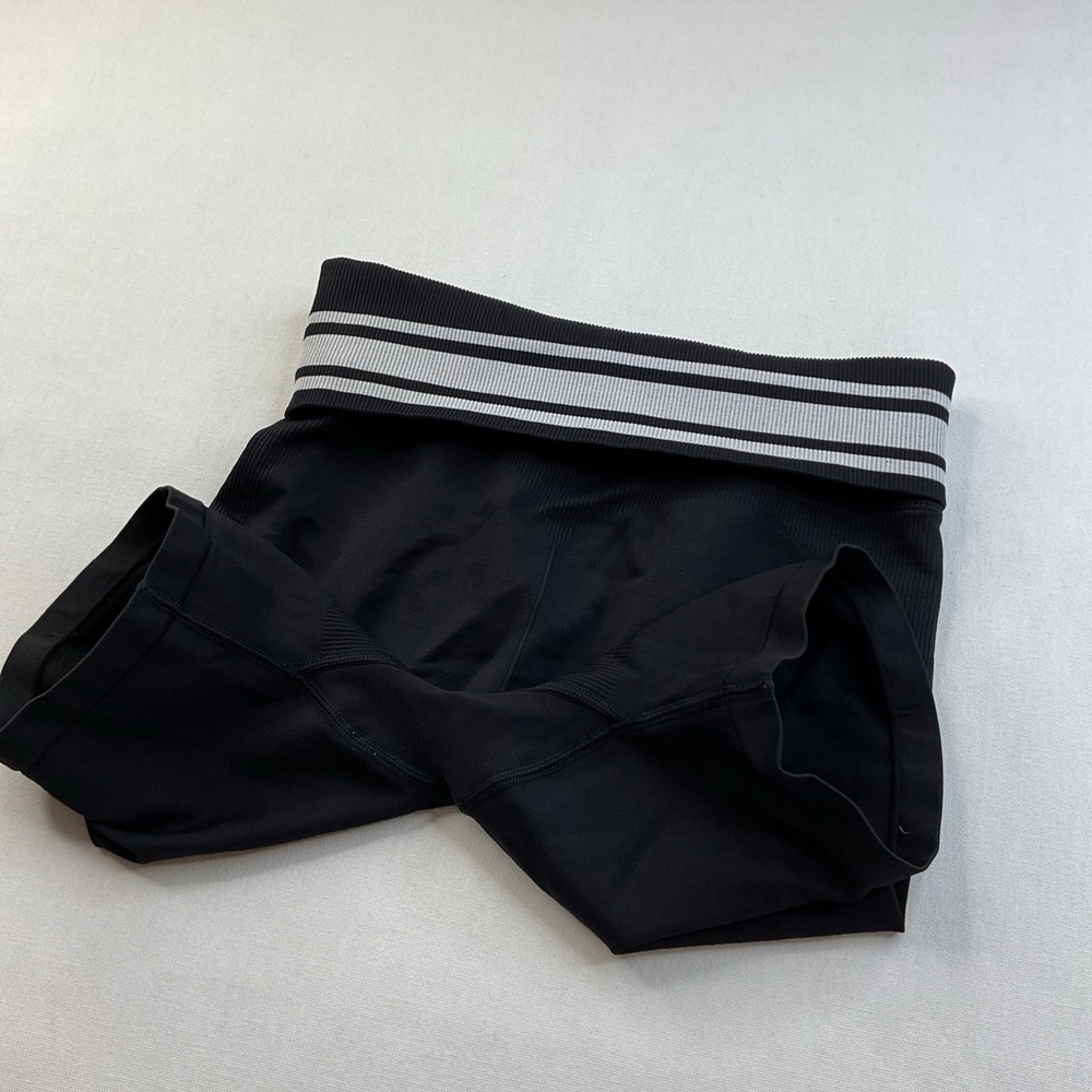 Victoria Secret Pink Biker Shorts Women Sz S Foldover Seamless Gym Athletic - Picture 6 of 8